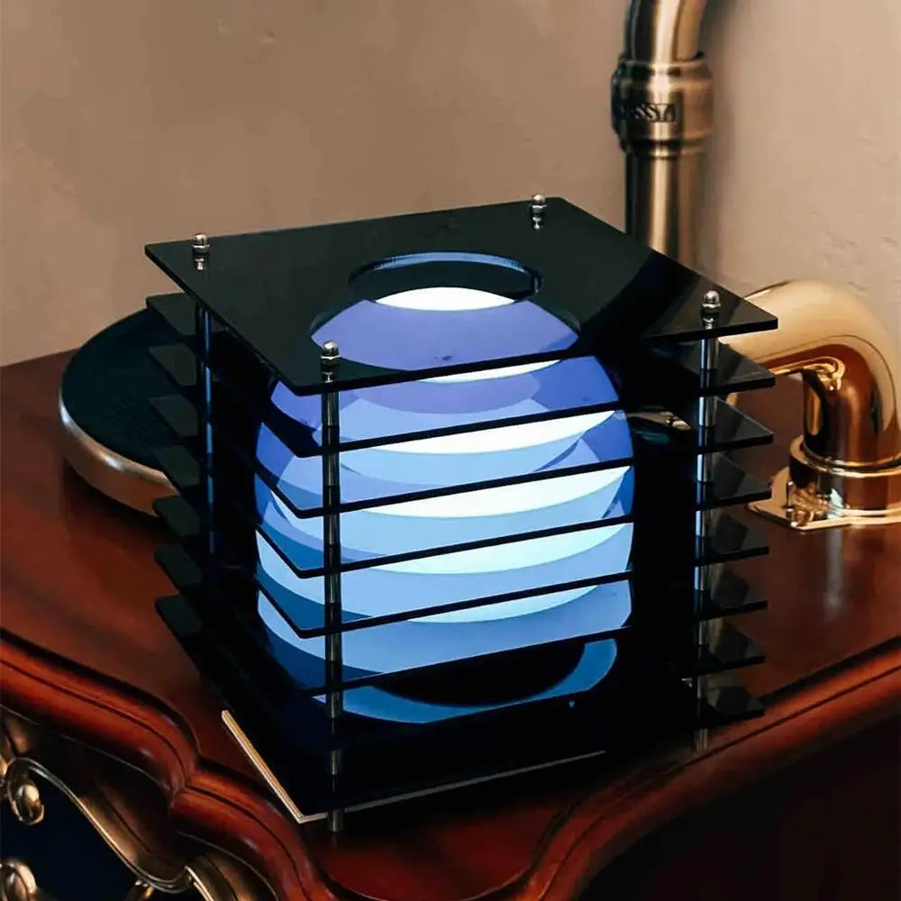 Hundred Layer Lamp